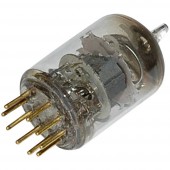Elektroncső E 180 F = 6 J 49, pólusszám 9, novál foglalat, Pentóda